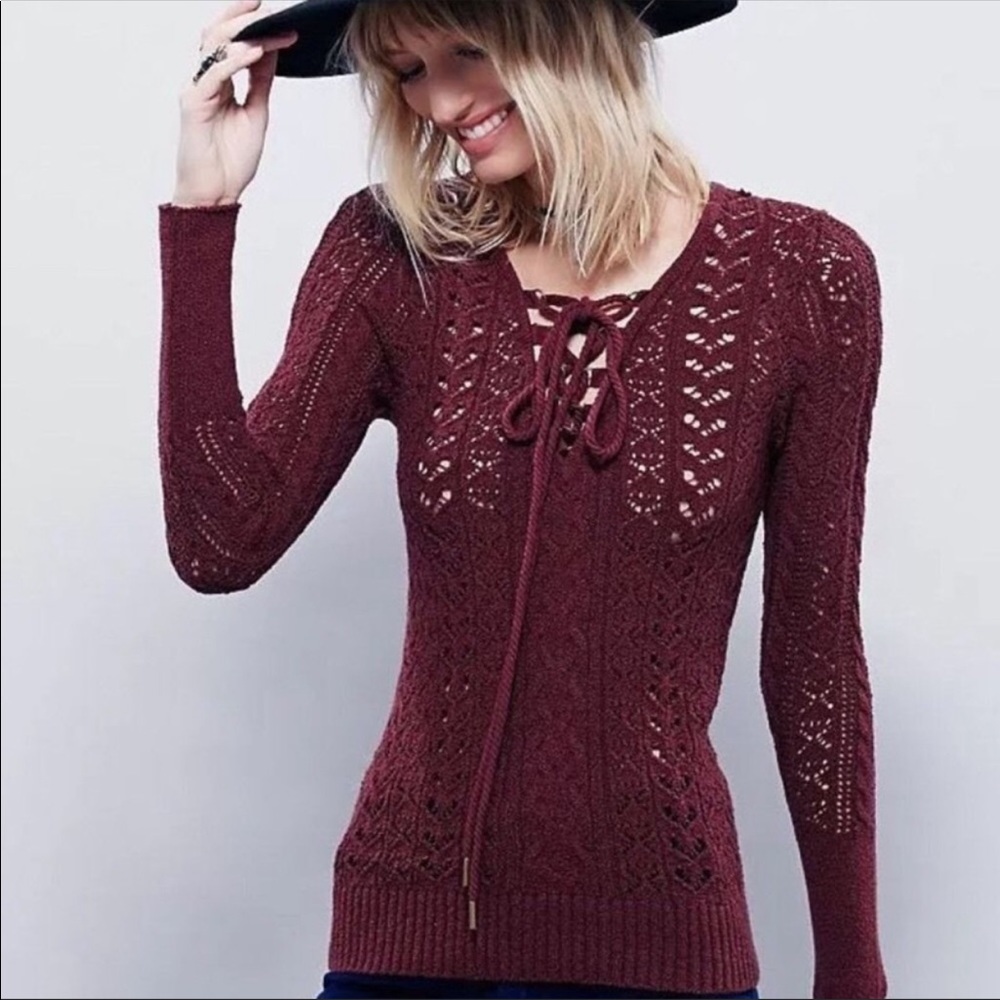 🏷$35 | Crochet Knit Sweater ♥️FREE GIFT♥️
